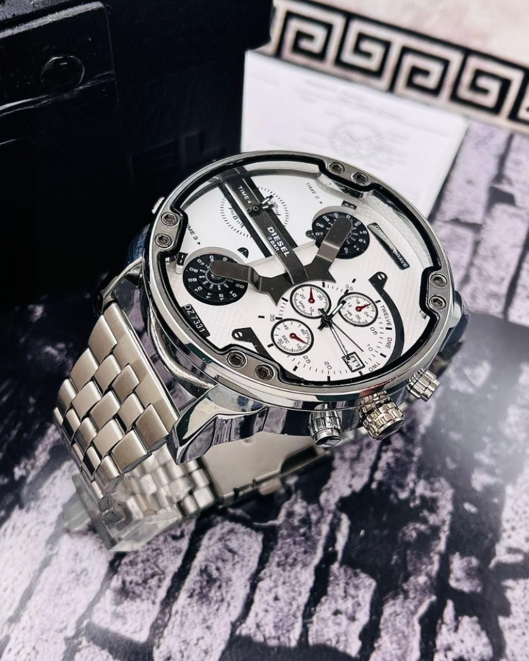 Reloj Diesel Time Plata Fondo Blanco